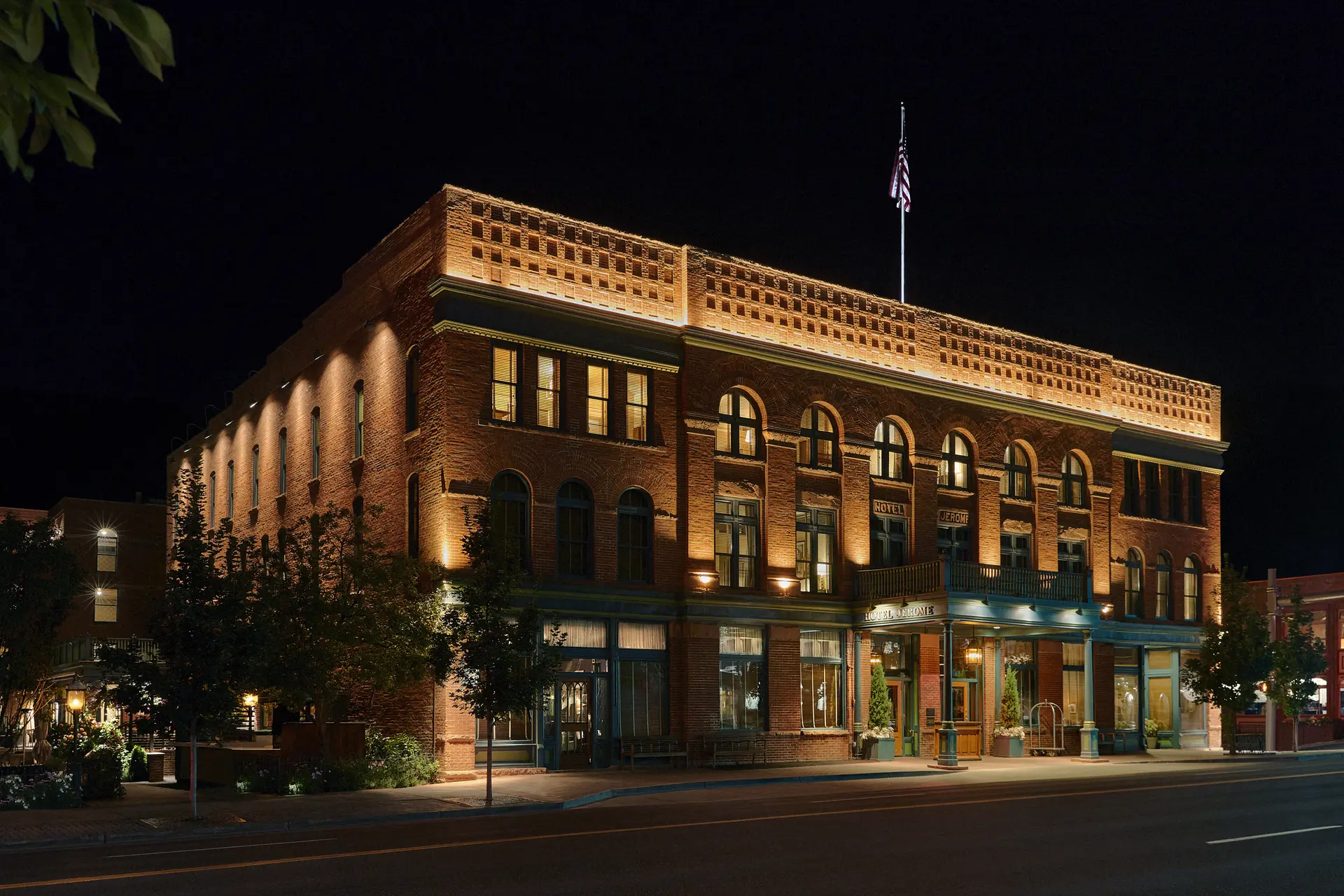 Aero - Hotel Jerome - Our Favorite Hotel in Aspen